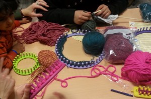 Samen handwerken met vrouwelijke vluchtelingen op Heumensoord